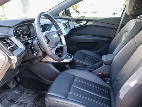 Used 2025 Audi Q4 e-tron Premium w/ Convenience Package AWD/4WD image 20