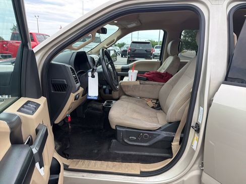 Used 2018 Ford F150 XLT w/ Equipment Group 302A Luxury AWD/4WD image 6