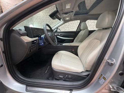 New 2026 Hyundai Sonata Limited FWD image 22