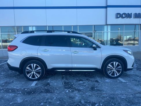 Certified 2022 Subaru Ascent Touring image 2
