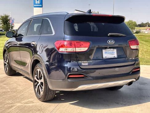 Used 2018 Kia Sorento EX w/ EX Advanced Touring Package FWD image 5