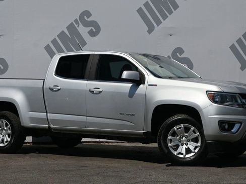 Used 2019 Chevrolet Colorado LT w/ LT Convenience Package image 3