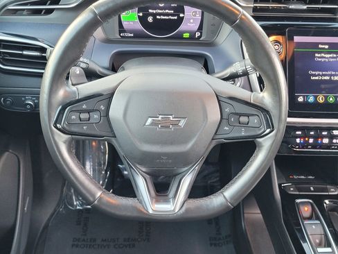 Used 2022 Chevrolet Bolt EUV Premier w/ Sun & Sound Package image 13