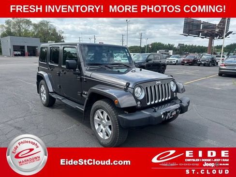 Used 2017 Jeep Wrangler Unlimited Sahara w/ Connectivity Group AWD/4WD image 1