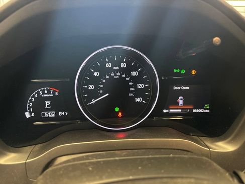 Used 2019 Honda HR-V EX image 4
