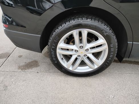 Used 2018 Chevrolet Equinox Premier image 25