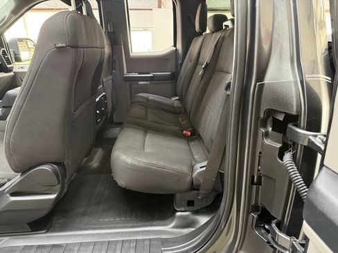 Used 2017 Ford F150 XL w/ Equipment Group 101A Mid AWD/4WD image 13