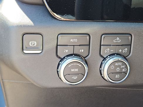 New 2026 GMC Sierra 1500 Elevation image 19