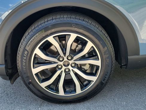 Used 2025 Ford Explorer ST-Line RWD image 9