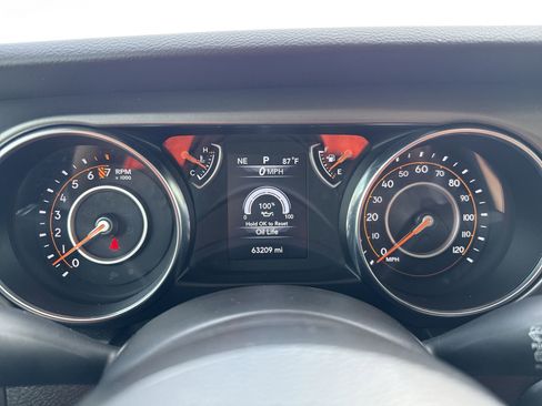 Used 2022 Jeep Wrangler Sport AWD/4WD image 10