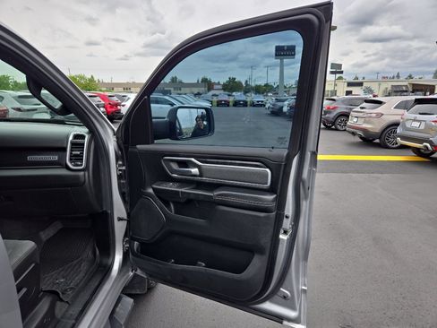 Used 2020 RAM 1500 Big Horn AWD/4WD image 18