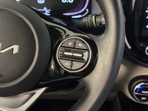 Used 2023 Kia Soul EX FWD image 30