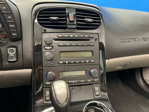 Used 2008 Chevrolet Corvette Coupe w/ Preferred Equipment Group image 37