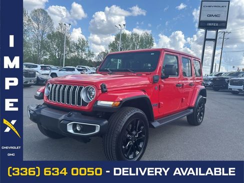 Used 2025 Jeep Wrangler Unlimited Sahara AWD/4WD image 1