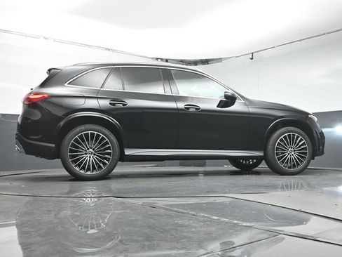 Used 2026 Mercedes-Benz GLC 300 image 40