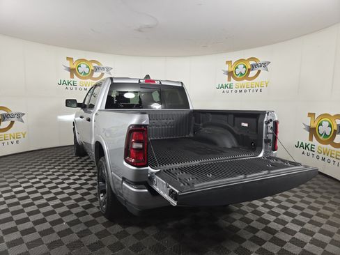 Used 2025 RAM 1500 Big Horn AWD/4WD image 32