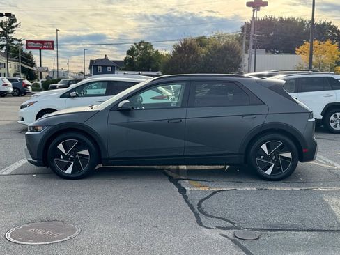 New 2025 Hyundai Ioniq 5 SEL image 2