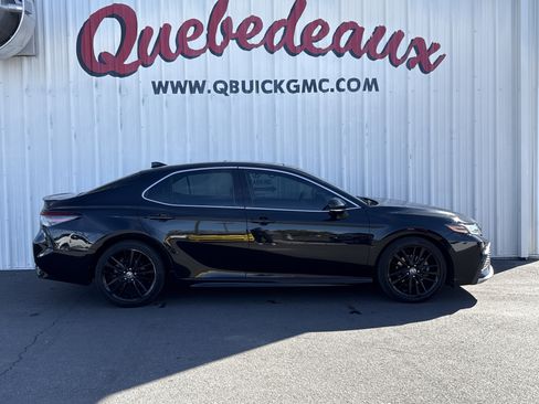 Used 2022 Toyota Camry XSE image 28