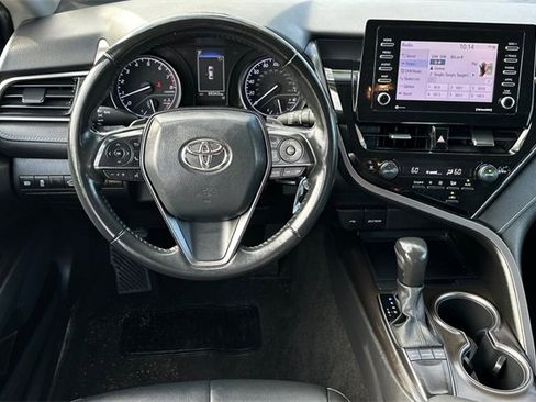 Used 2023 Toyota Camry SE image 15