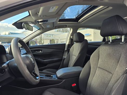 Used 2024 Honda Accord EX image 12