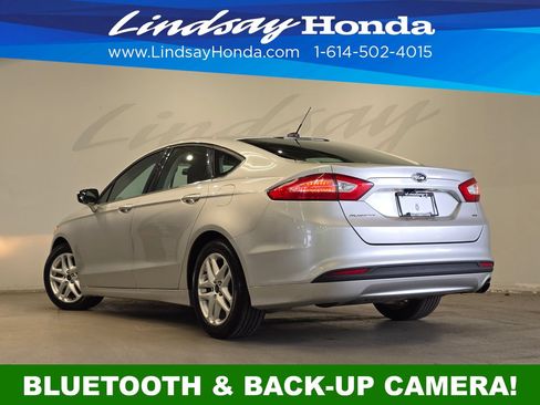 Used 2015 Ford Fusion SE FWD image 4