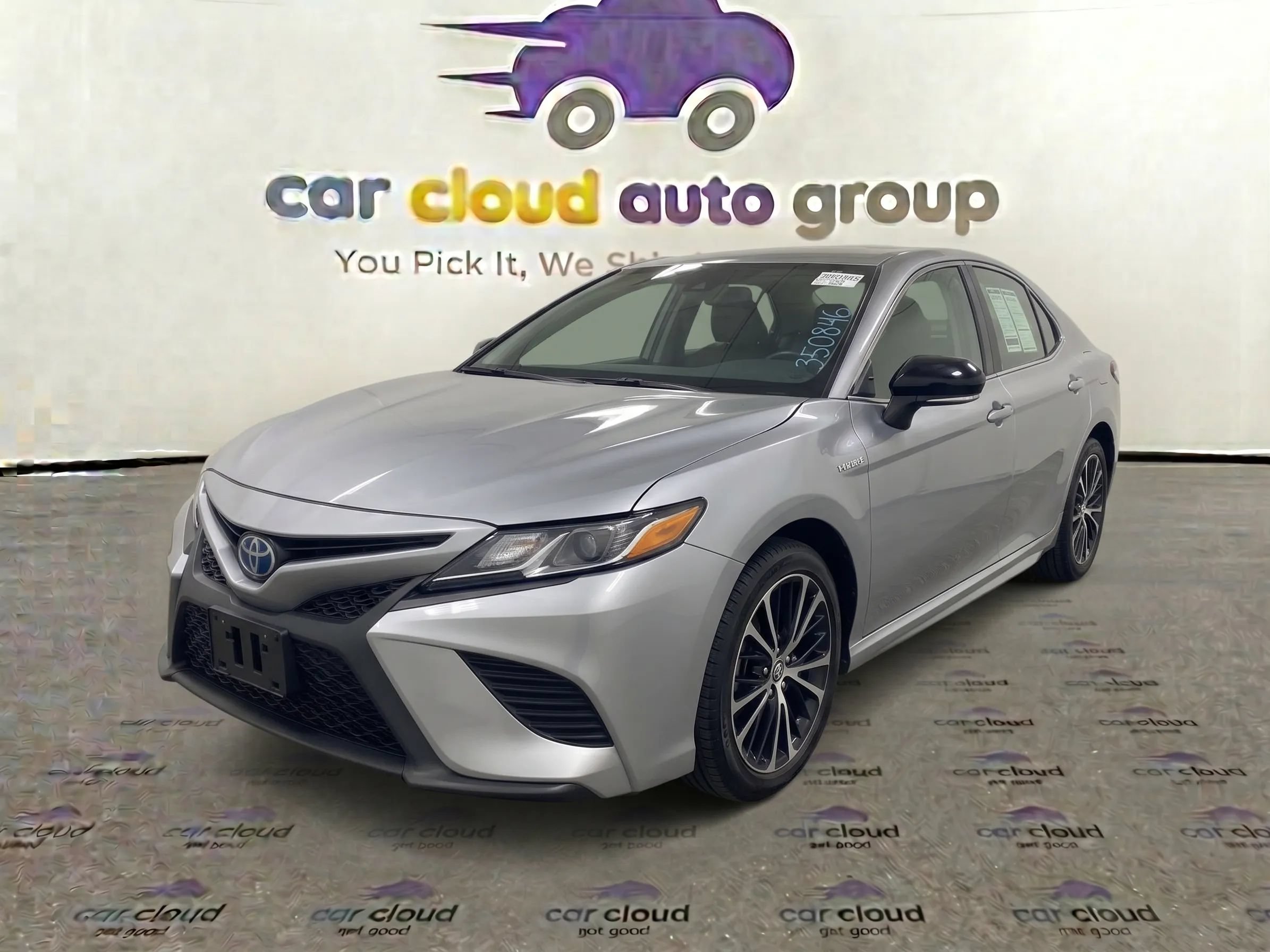 Used 2020 Toyota Camry SE w/ Protection Package (Q2) FWD image 1