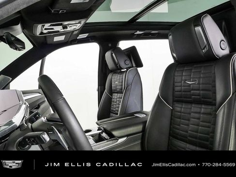 Certified 2025 Cadillac Escalade V AWD/4WD image 5