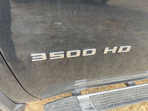 Used 2023 Chevrolet Silverado 3500 High Country image 18