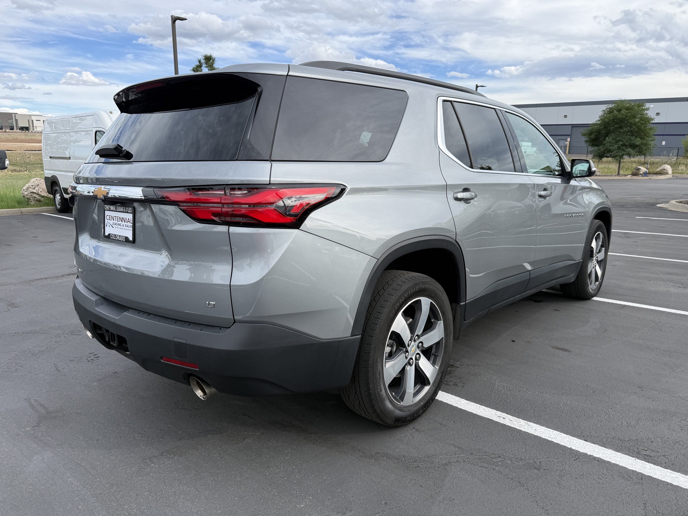 Used 2023 Chevrolet Traverse LT w/ LT Premium Package AWD/4WD image 7