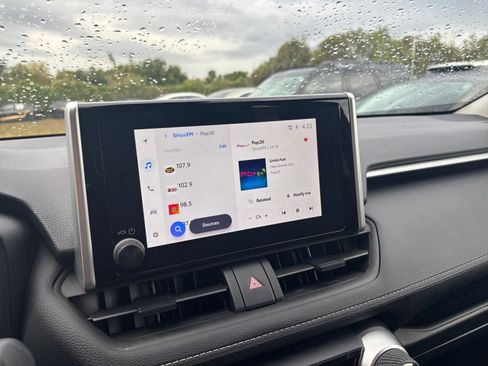 Used 2025 Toyota RAV4 XLE image 21