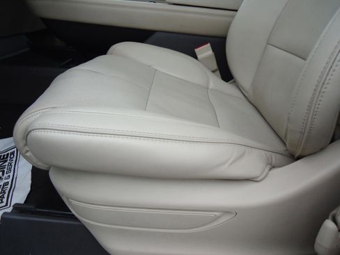 Used 2019 Lincoln Navigator L Reserve w/ Cargo Package image 30