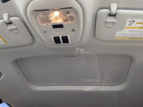 Used 2024 Chevrolet Trax ACTIV w/ Sunroof Package FWD image 11