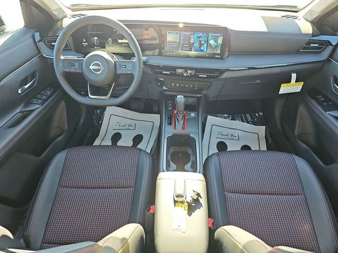 New 2026 Nissan Kicks SR image 12