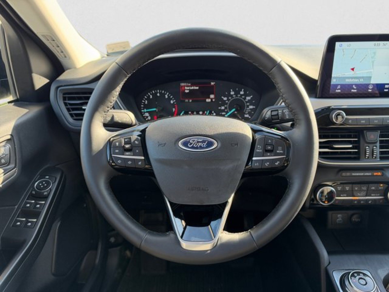 Used 2022 Ford Escape SE w/ SE Sport Appearance Package AWD/4WD image 15