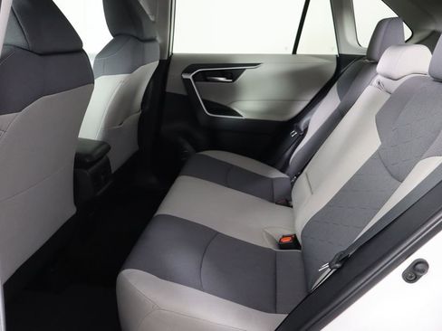 Used 2023 Toyota RAV4 XLE FWD image 16