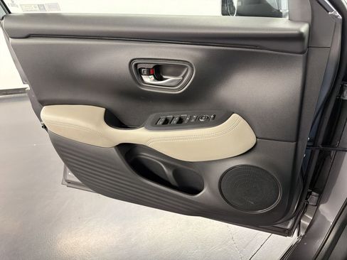 New 2027 Honda HR-V LX image 13