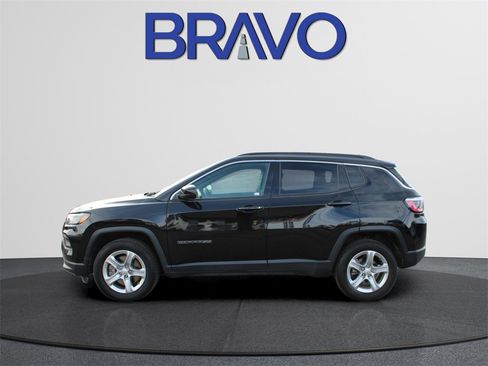 Used 2024 Jeep Compass Latitude image 7