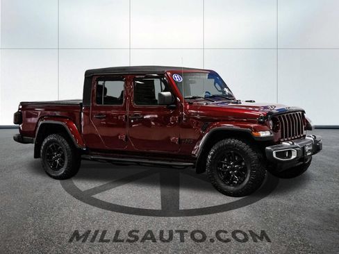 Used 2021 Jeep Gladiator Sport AWD/4WD image 10