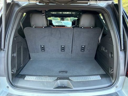 Used 2024 GMC Yukon Denali Ultimate AWD/4WD image 18