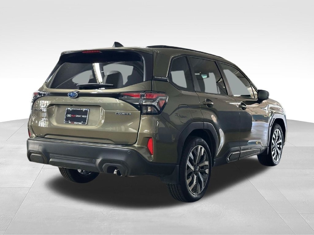 Used 2025 Subaru Forester Touring w/ Popular Package - Touring AWD/4WD image 12