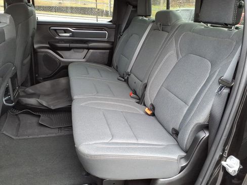 Certified 2022 RAM 1500 Big Horn image 10