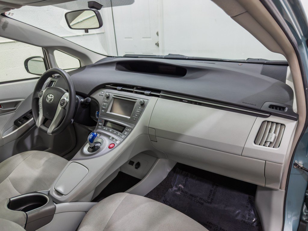 Used 2015 Toyota Prius Two FWD image 21