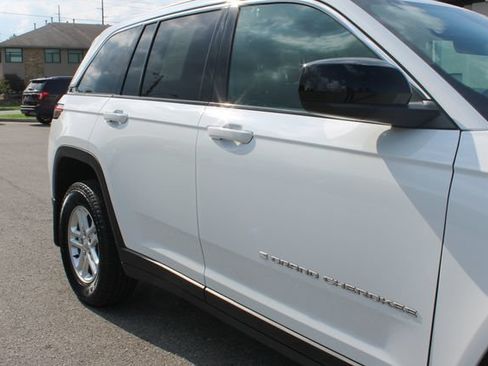 Used 2025 Jeep Grand Cherokee Laredo w/ MOPAR Finishing Package RWD image 47