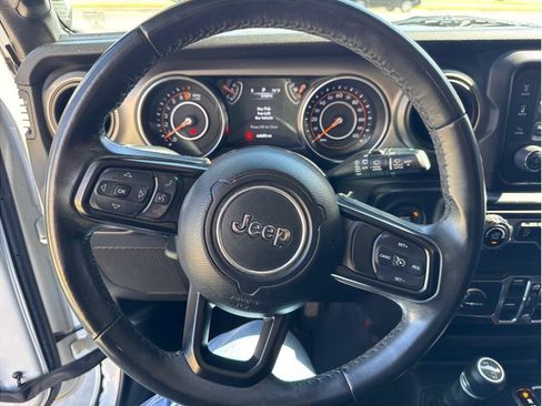 Used 2019 Jeep Wrangler Unlimited Sport S AWD/4WD image 14