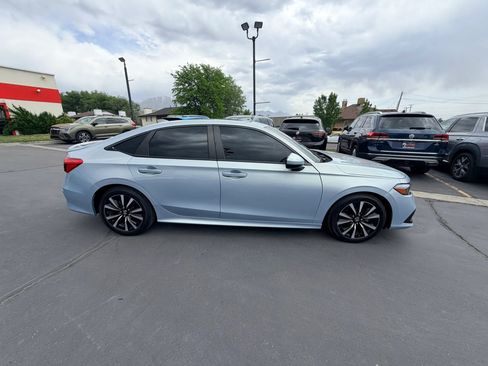Used 2022 Honda Civic EX image 3