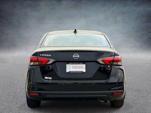 New 2025 Nissan Versa SV w/ Trunk Package FWD image 3