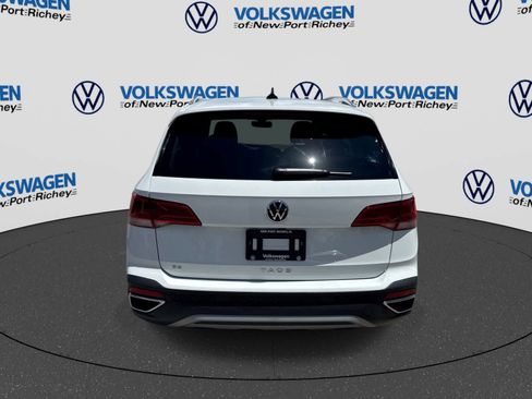 Used 2023 Volkswagen Taos SE FWD image 13