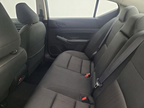 Used 2024 Nissan Altima 2.5 SV image 18