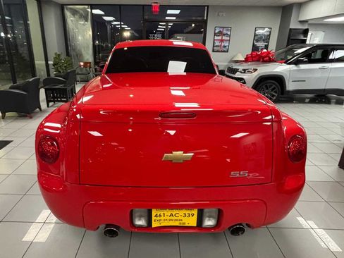 Used 2004 Chevrolet SSR LS Reg Cab 116.0 WB w/ Preferred Equipment Group image 5