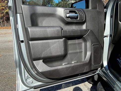 Certified 2025 Chevrolet Silverado 1500 Custom w/ Turbomax Blackout Package image 18